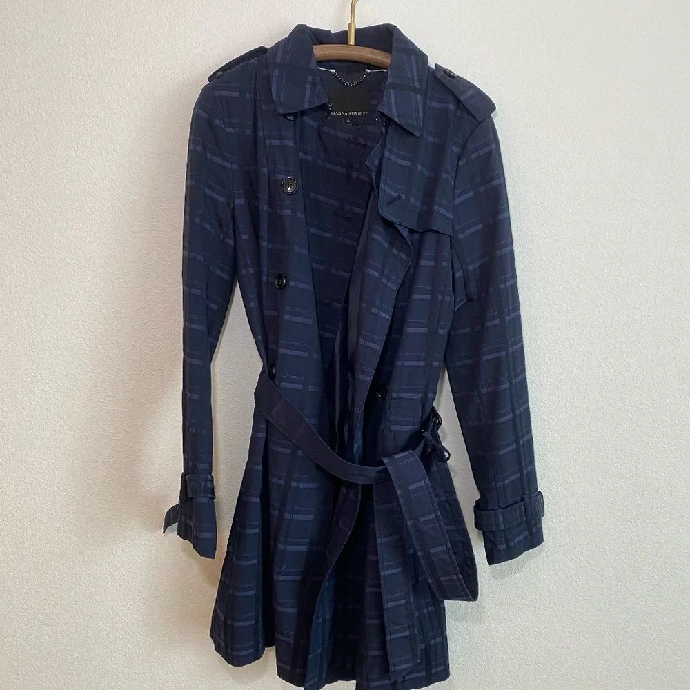 Banana Republic Women's Mid Length Madra Plaid Trench Coat - Small